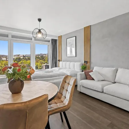 Lam Marble Castle View - Ac Apartmán Bratislava