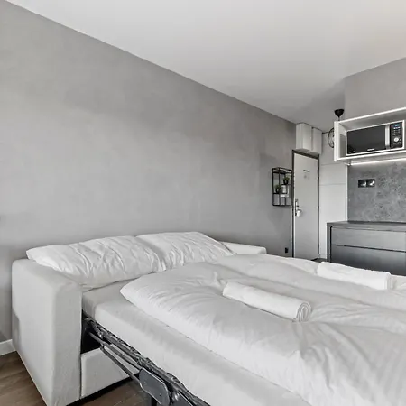 Lam Marble Castle View - Ac - Balcony Μπρατισλάβα